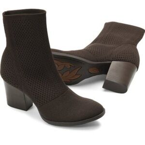 BORN Meggs Brown Sock Boots Pull- On Block Heel Booties Size 10